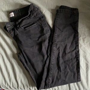 Black skinny jeans/jeggings